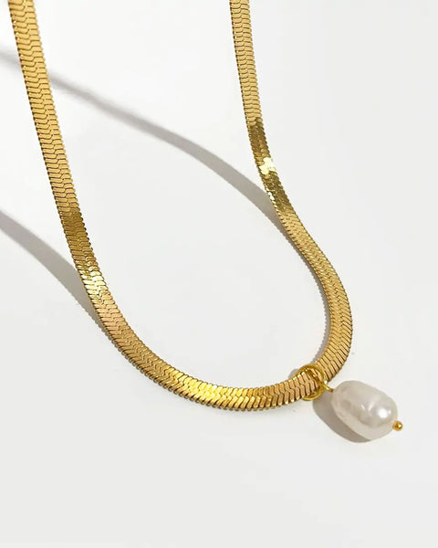 Seraphina Snake Pearl Necklace - Lumoriak